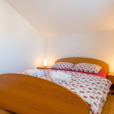 Majestic Lookout - Apartment Rixi Ragusa Esterno foto
