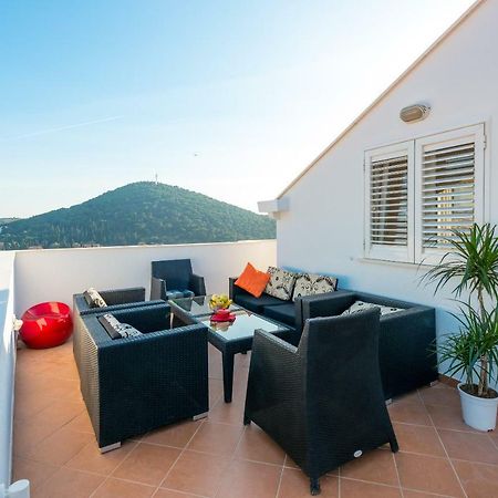 Majestic Lookout - Apartment Rixi Ragusa Esterno foto