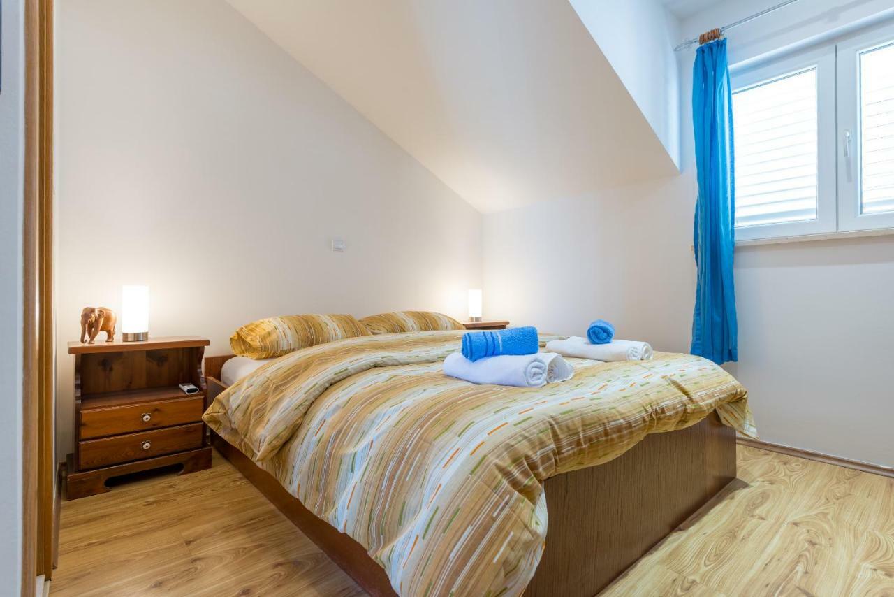 Majestic Lookout - Apartment Rixi Ragusa Esterno foto