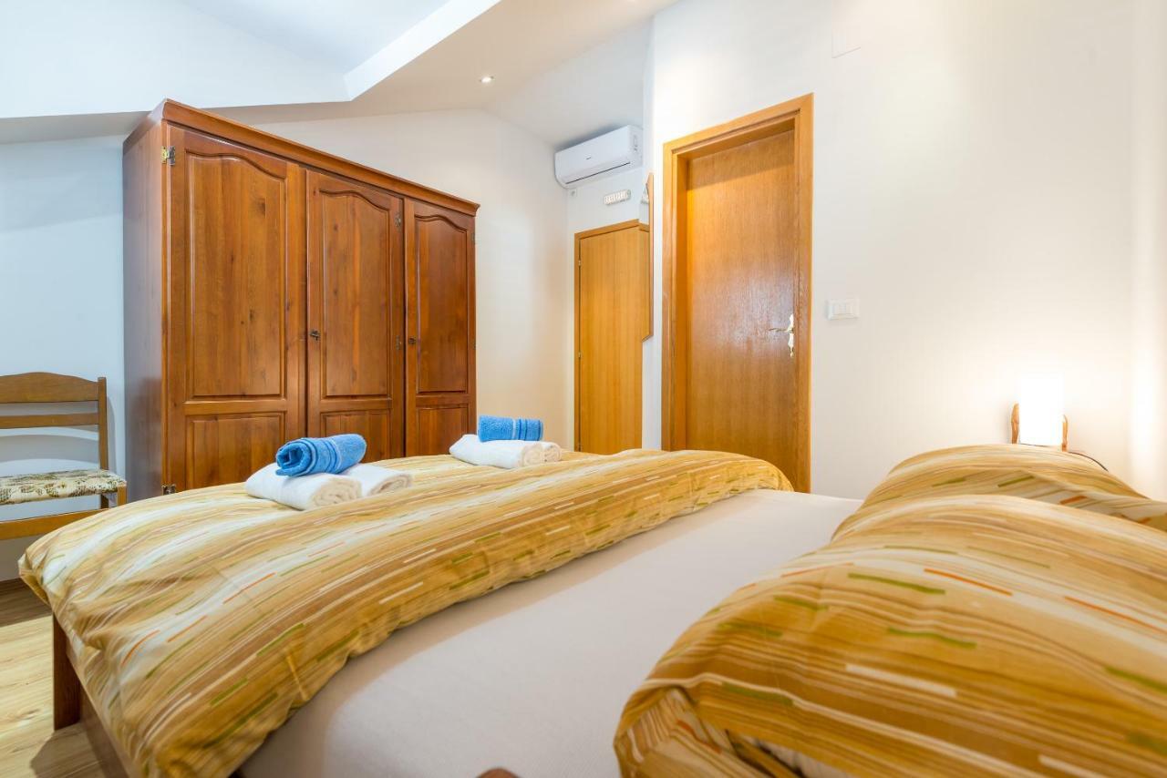 Majestic Lookout - Apartment Rixi Ragusa Esterno foto
