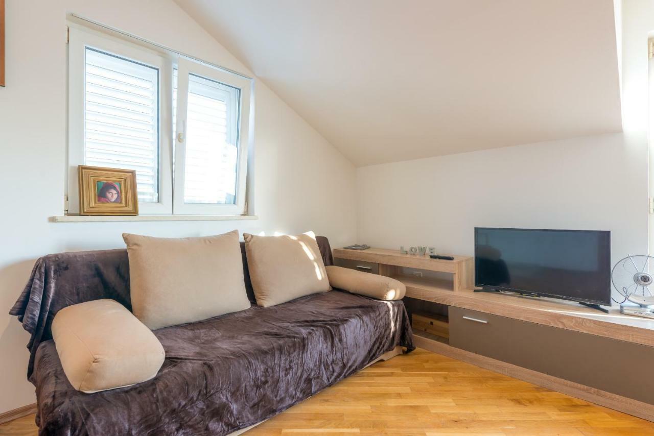 Majestic Lookout - Apartment Rixi Ragusa Esterno foto