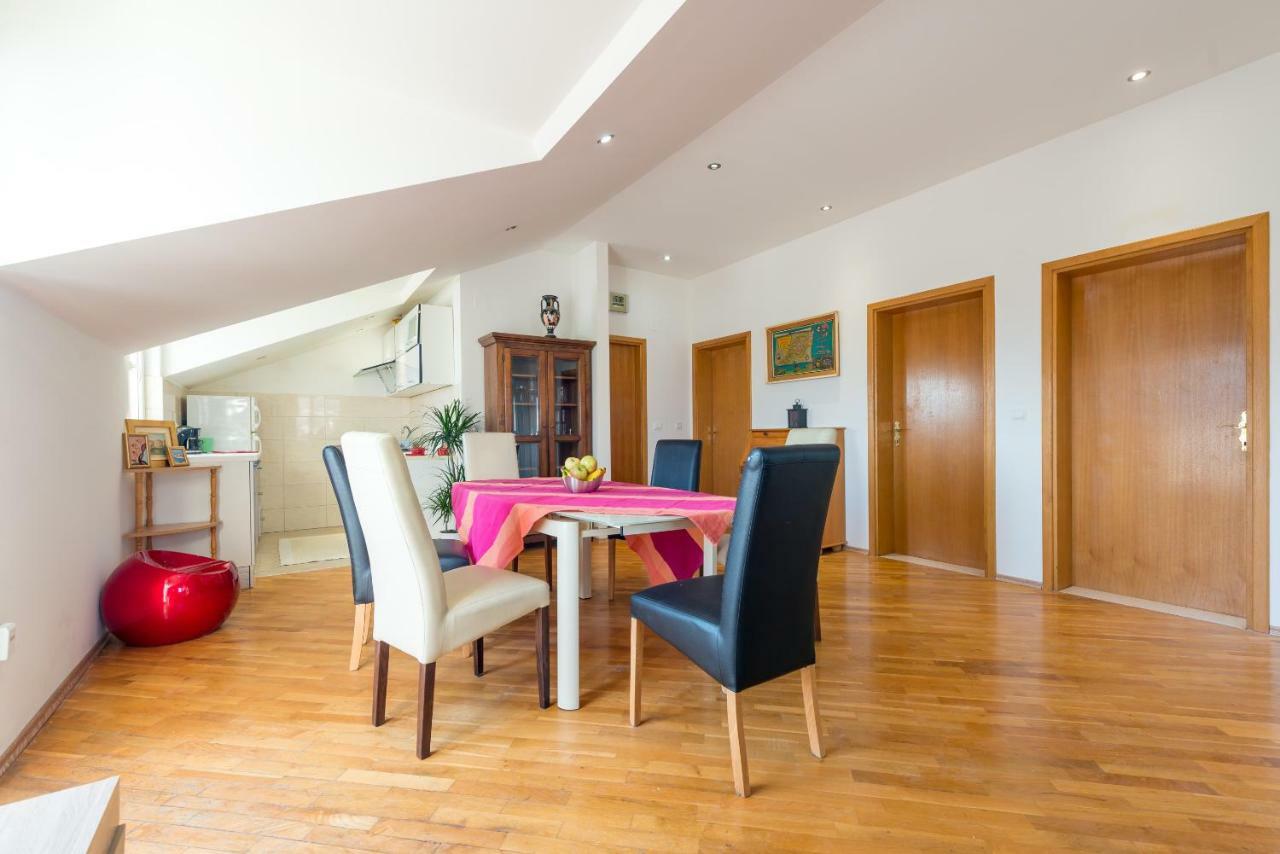 Majestic Lookout - Apartment Rixi Ragusa Esterno foto