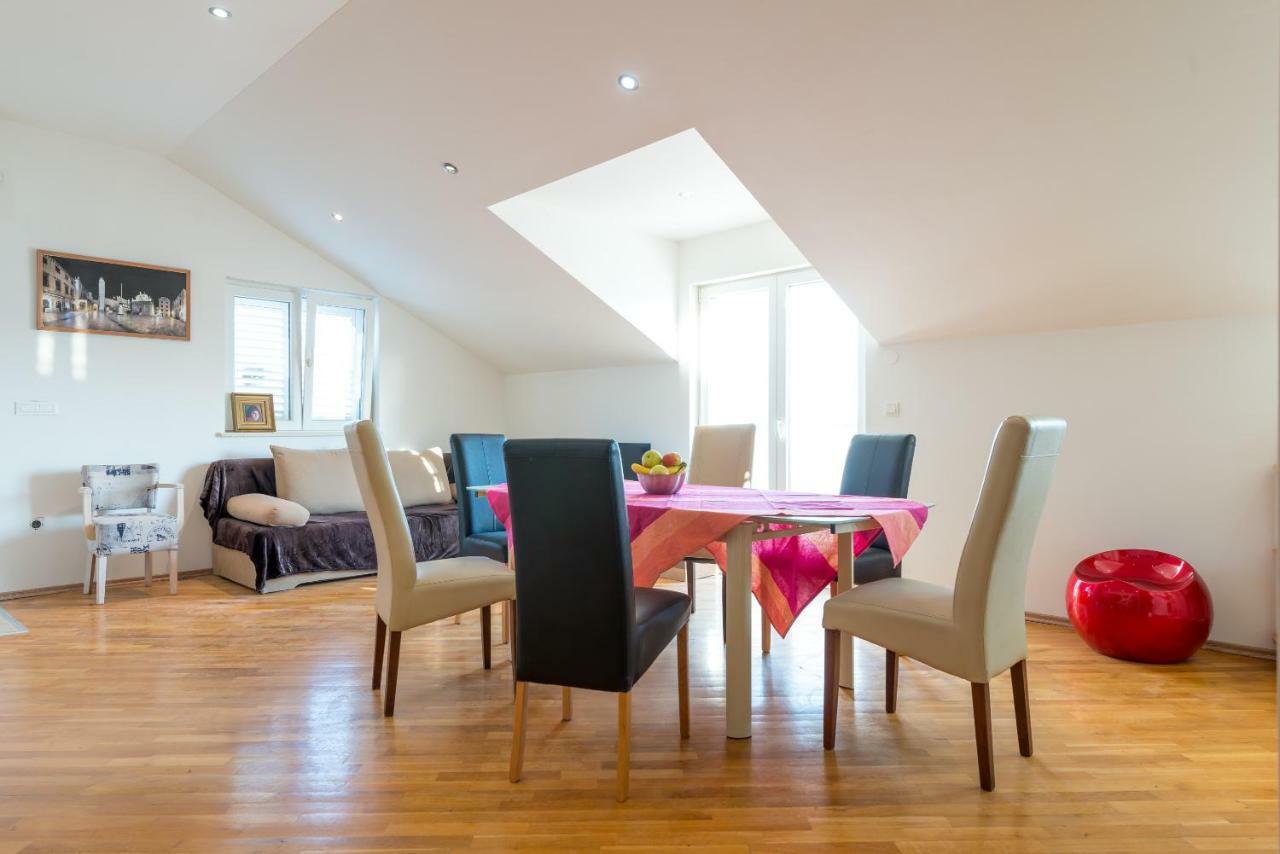 Majestic Lookout - Apartment Rixi Ragusa Esterno foto