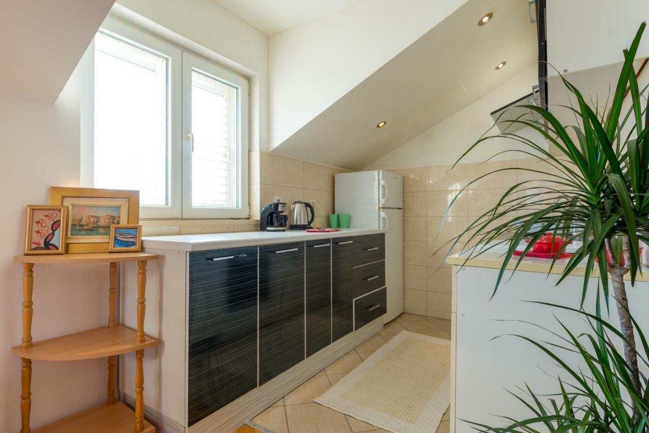 Majestic Lookout - Apartment Rixi Ragusa Esterno foto